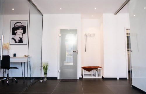 Luxx Home BC, Erleben Sie Biberach in diesem Stilvollem Bungalow mit Charme und Komfort - Foto 8