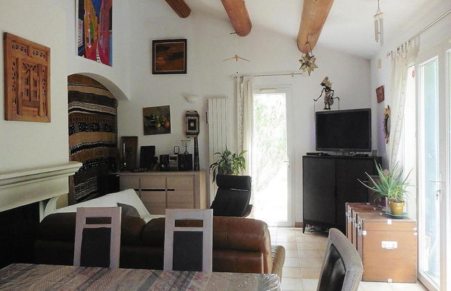 Cozy Vacation House With Pool, Vernegues - Foto 9