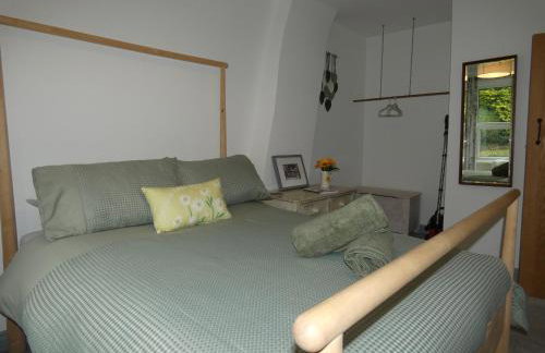 The Hideaway Holmfirth - Photo 6