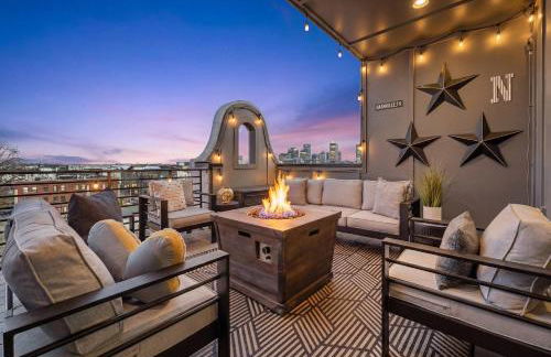 CLose to DT Speakeasy Poker City Views - Foto 4