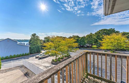 Williams Bay Getaway with Geneva Lake Views! - Foto 3