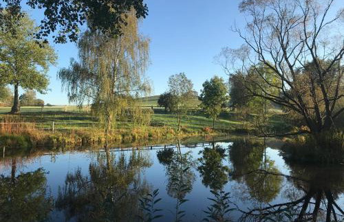 HexenburgbeiDresden Apartment mit Sonnenterrasse, Alkovenbett, Wohn- und Essbereich, Fußbodenheizung und Klimaanlage, Decke - Foto 14