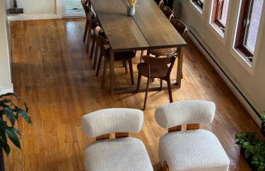 Poconos Chalet -Kayaks- HotTub-Karaoke-Lake - Foto 3