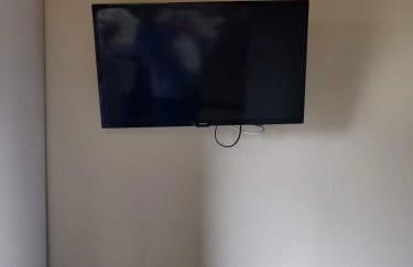 Petit chalet avec piscine privée - Foto 1