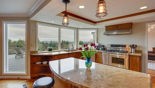 Washington Vacation Rental with Hot Tub Near Tacoma - Foto 2