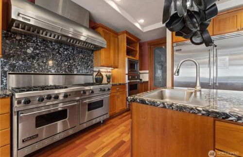 The Riverfront Resort - Foto 9