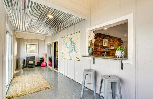 Beach and Dock! Lakefront Ozarks A-Frame Retreat - Foto 26