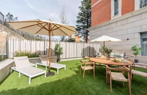 Avenida de San Luis 25, Design and comfort in the true style of Madrid, Book your getaway now! - Foto 36