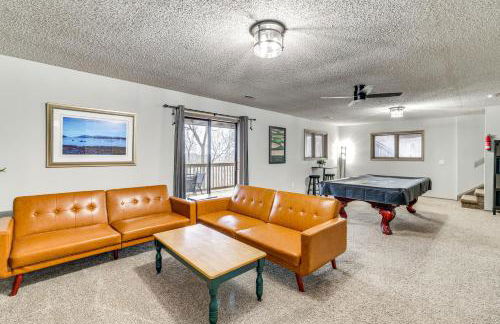 Spacious Holiday Island Escape with Deck and Gas Grill - Foto 1