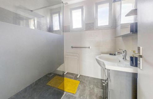 Amazing Apartment In Kerlouan With Wifi - Foto 32