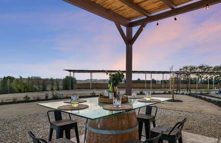 Bombay Chardonnay by AvantStay Modern Paso Home Pavilion Dining and Vineyard Views - Foto 1
