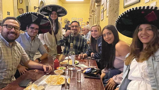 Guadalajara Traditional Cantinas Tour - Foto 5