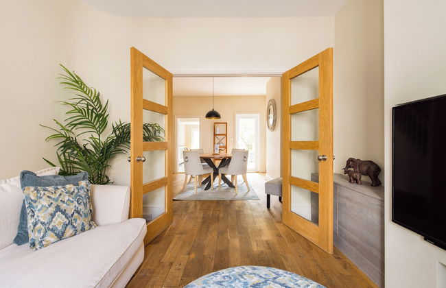 Salisbury Residences by Charles Hope - Photo 9