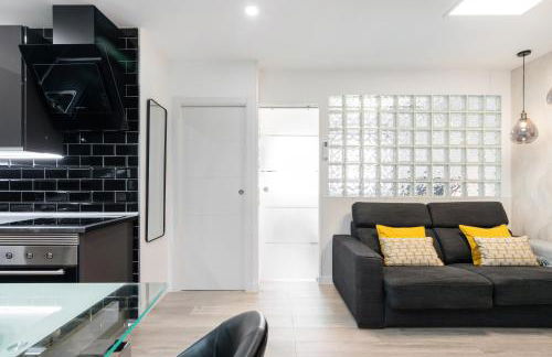 Plaza España Apartment - Photo 16