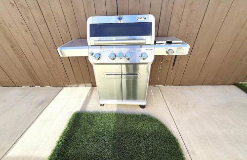 Escondido Front Unit 3-BR by SD STAY - Foto 46