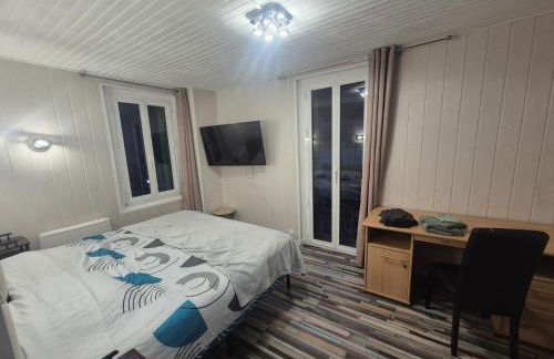 Appartement classé 2 étoiles, 2 chambres, rénové, climatisé - Foto 3