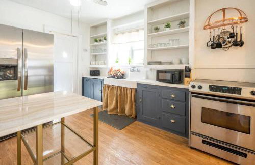 Charming Modern Farmhouse Retreat - Foto 6