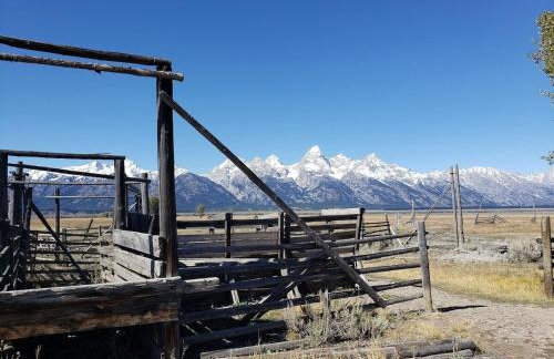 Cedar Creek Chalet - Snowmobilers Dream - Hot tub - Foto 11