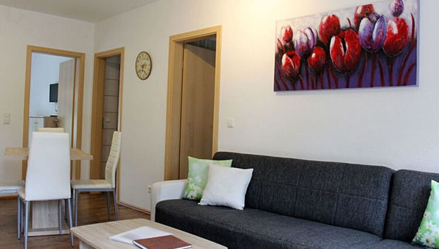 Pear - On the Fruit Tree - Foto 2, Profilbild