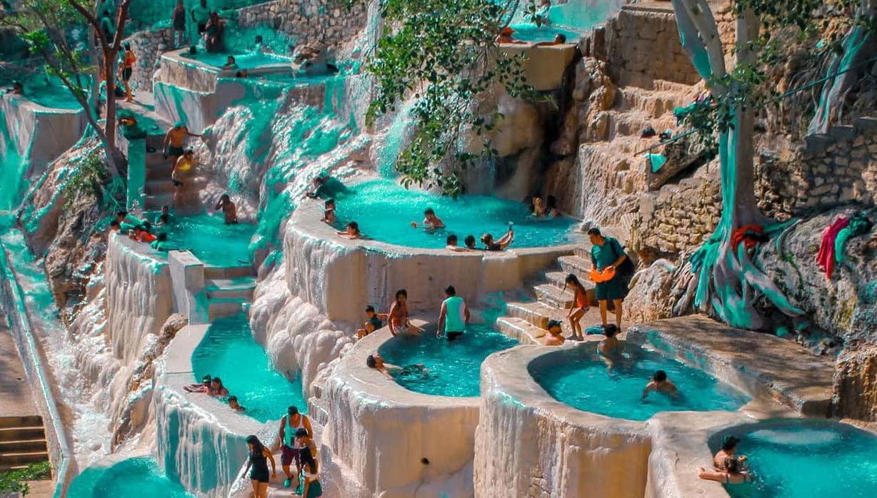 Excursão às grutas de Tolantongo