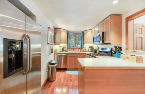 Calm Cozy 3BR cabin wAC, WiFi, Parking, BBQ - Foto 17