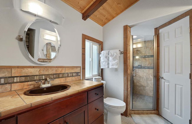 Hall Court Manor - Hot Tub, Pet Friendly, Pool Table! - Foto 18