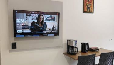 Studio com Ar condicionado, Boa Localização, Internet Rápida 2 - Foto 1