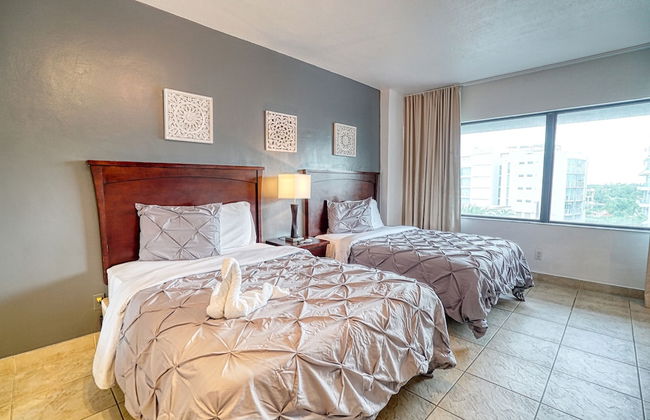 Deluxe Studios and Apartments at the Casablanca - Photo 88