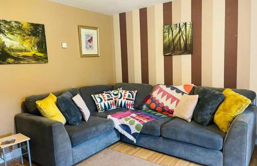 Huntingdon walk to town centre, cosy, Free parking - Foto 5