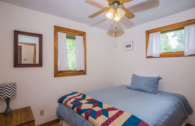 Cottage in the Woods - Photo 2