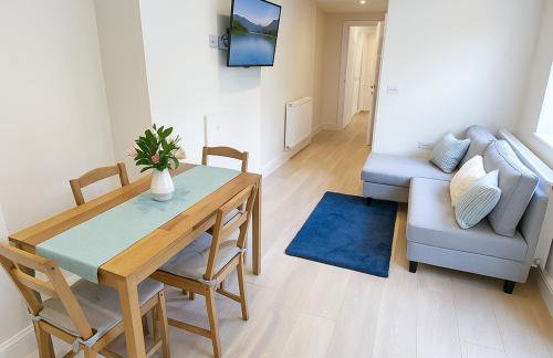 2-Bedroom Garden Flat - Modern, Bright - A - Foto 2