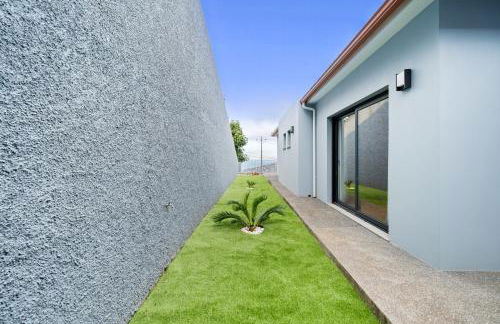 Calheta Paradise Holiday Home - Free Parking & Views - Photo 21