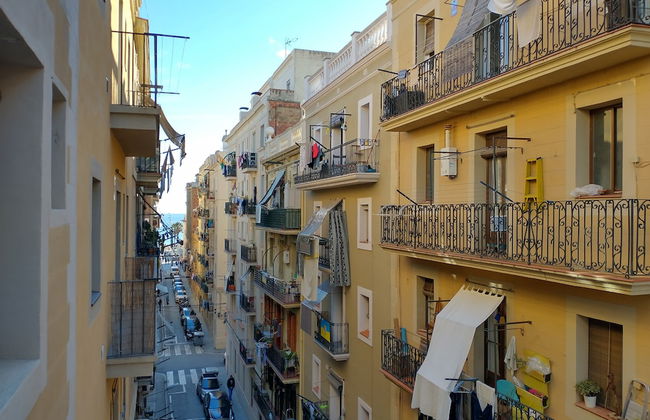 Barceloneta Apartment With Balcony - Photo 22