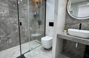 TuristMar - Amplio Apartamento en Salou con piscina, a 2 minutos de la Playa - Foto 13