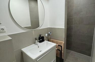 Zentrale moderne City-Wohnung - Netflix - Nespresso - Foto 32