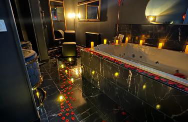 Love Room Chic Lescapade à Cherbourg - Foto 1