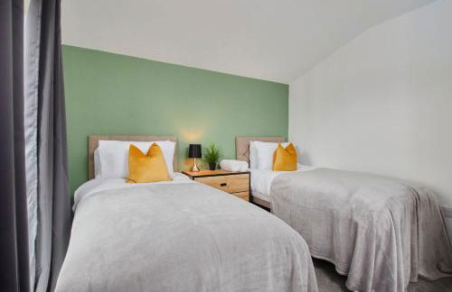 Stylish 5-bedroom Manchester Retreat Sleeps 9 by PureStay - Foto 43
