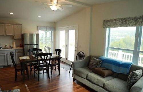 Lakeview Retreat with Fire Pit and Total Privacy - Foto 8