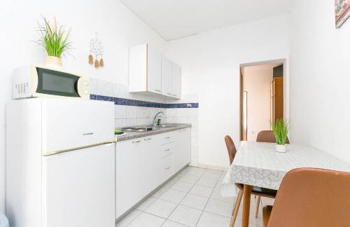 Apartments with parking space Zivogosce - Blato, Makarska - 22253 - Foto 13
