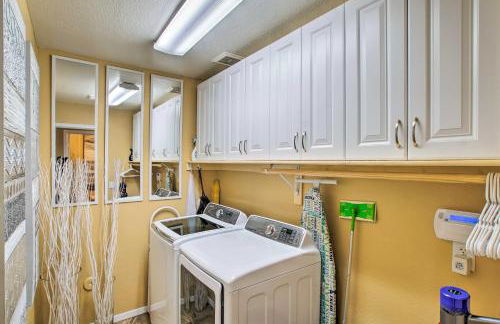 Luxury Glendale Getaway with Private Hot Tub and Patio - Foto 18