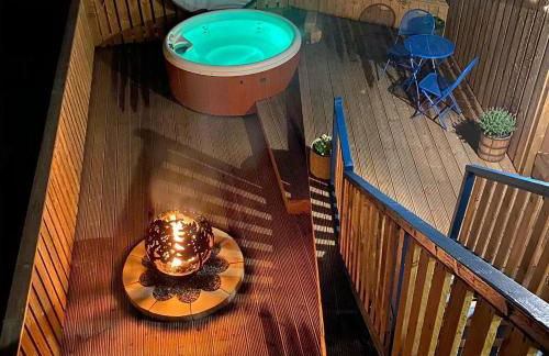 Beautiful dog friendly lodge with hot tub - Foto 2