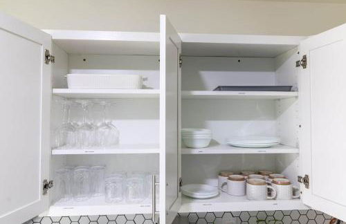 Stylish Condo min from UF & Shands Pets Welcome! - Photo 24