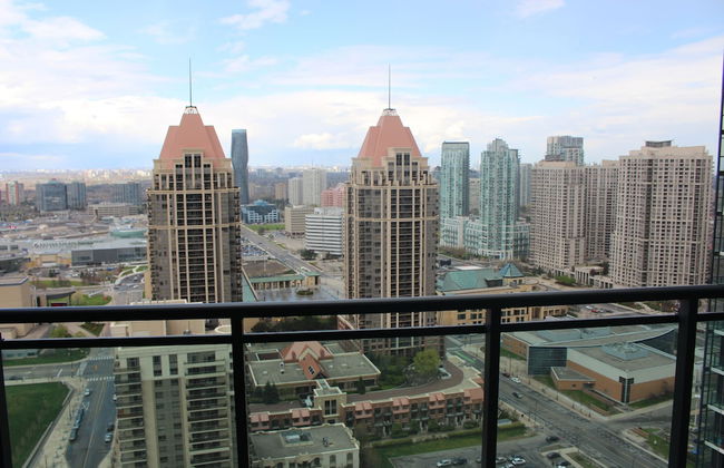 Custom Luxury Suite - By Elite Suites - Photo 52