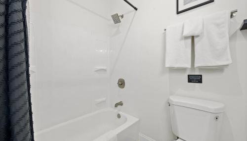 Charming Escape with Hot Tub & Fire Pit Winter Haven! - Foto 4, towels