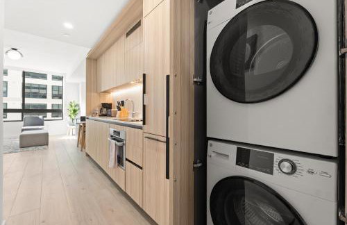 Prime Downtown Location - Amazing Amenities & Top Location - Foto 32