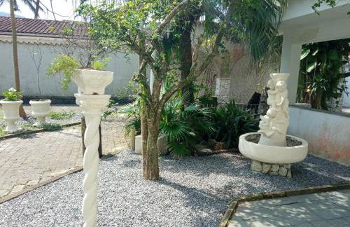 Casa 30 metros da praia com wifi e garagem 6 carros - Photo 36