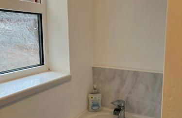 Midland road studio - Photo 9