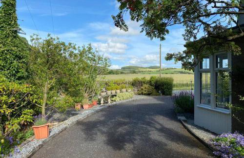 The Schoolhouse Cottages peaceful and quiet retreat with log burner - Photo 31