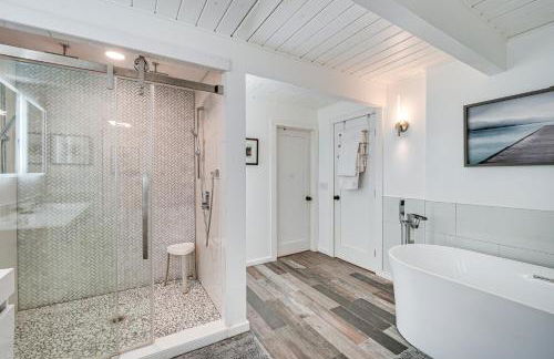 Stylish Bellingham Home with Lake and Mountain Views! - Foto 15