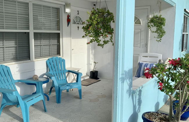 3 Suites Free Breakfast Steps to Beach - Photo 70